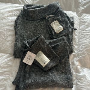 Women’s Large Pajama set